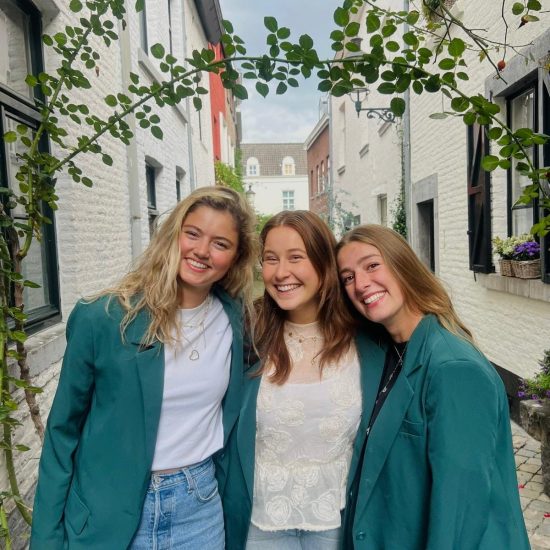 26f2b6f5-e749-46fa-b316-35eb98431dc9